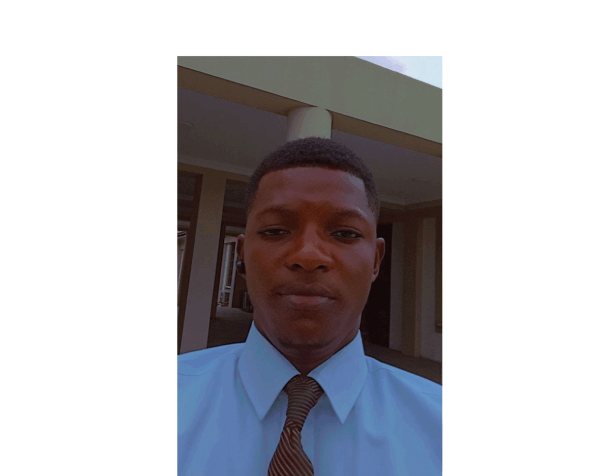 Lola-Apatshie-Levis-1